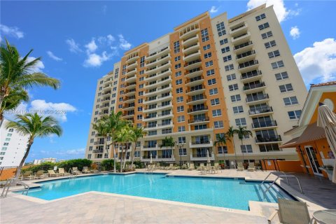 Condo in Miami, Florida, 1 bedroom № 2313779 - photo 29