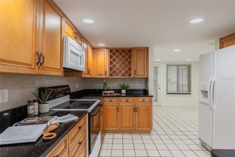 Condo in Lakeland, Florida, 3 bedrooms  № 1912726 - photo 21
