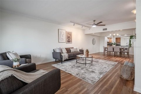 Condo in Lakeland, Florida, 3 bedrooms  № 1912726 - photo 6