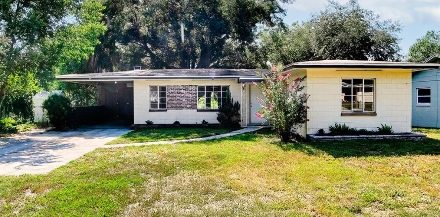 Casa en Leesburg, Florida 3 dormitorios, 115.29 m2 № 2216723
