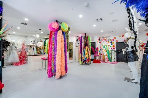 Immobilier commercial à vendre à Miami, Floride № 1953670 - photo 12