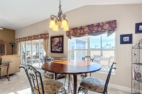 Villa ou maison à vendre à The Villages, Floride: 3 chambres, 210.52 m2 № 1563563 - photo 12