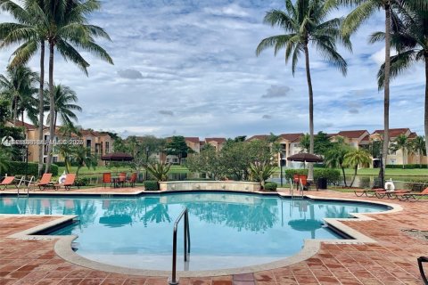 Купить кондоминиум в Мирамар, Флорида 1 спальня, 61.78м2, № 2042812 - фото 16