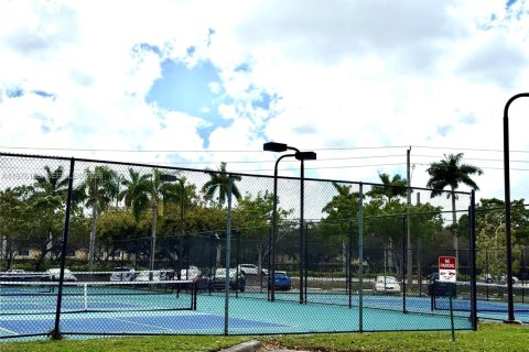 Купить кондоминиум в Мирамар, Флорида 1 спальня, 61.78м2, № 2042812 - фото 21