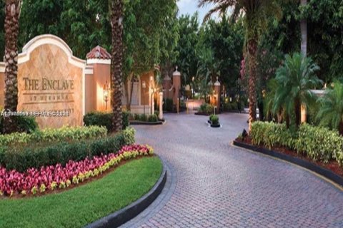 Купить кондоминиум в Мирамар, Флорида 1 спальня, 61.78м2, № 2042812 - фото 2