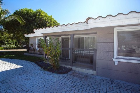 Casa en venta en Pompano Beach, Florida, 3 dormitorios, 113.34 m2 № 2031703 - foto 3