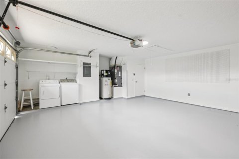 House in Tavares, Florida 2 bedrooms, 114.64 sq.m. № 1816552 - photo 26