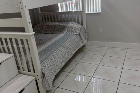 Villa ou maison à vendre à Miami, Floride: 3 chambres, 116.03 m2 № 2176519 - photo 11