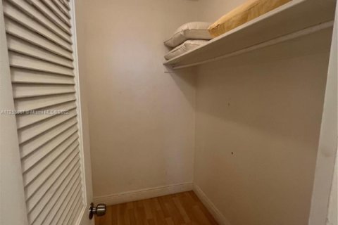 Copropriété à louer à Miami Beach, Floride: 2 chambres, 95.69 m2 № 2014692 - photo 12