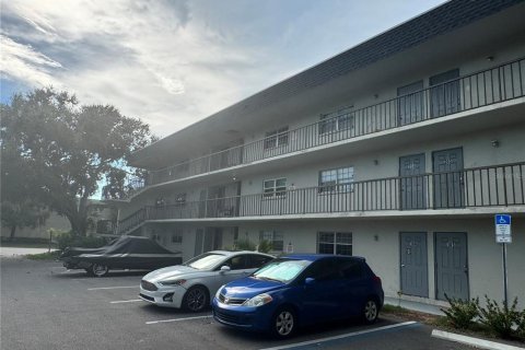 Commercial property in Saint Petersburg, Florida 20 bedrooms № 1857708 - photo 27