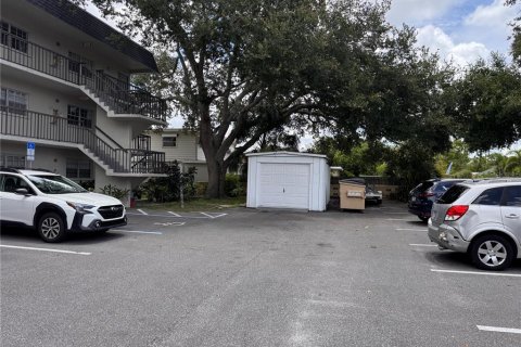 Commercial property in Saint Petersburg, Florida 20 bedrooms № 1857708 - photo 26