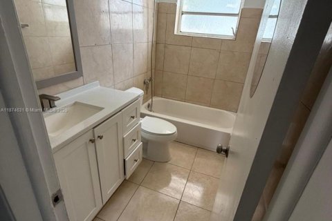 Снять в аренду виллу или дом в Мирамар, Флорида 2 спальни, 97.55м2, № 1921880 - фото 9