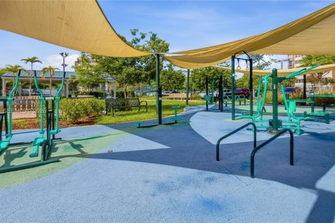 Condo in Pembroke Pines, Florida, 1 bedroom  № 2177513 - photo 16