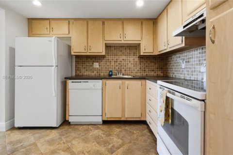Condo in Pembroke Pines, Florida, 1 bedroom  № 2177513 - photo 4