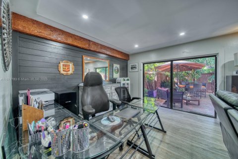 Condo in Miami, Florida, 3 bedrooms  № 1938750 - photo 19