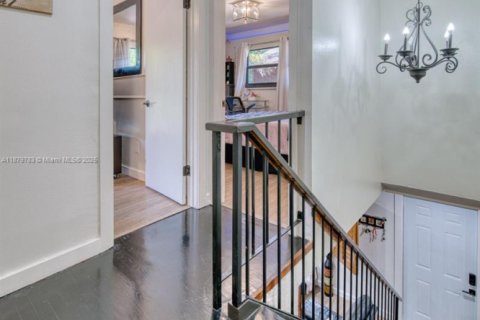 Condo in Miami, Florida, 3 bedrooms  № 1938750 - photo 24