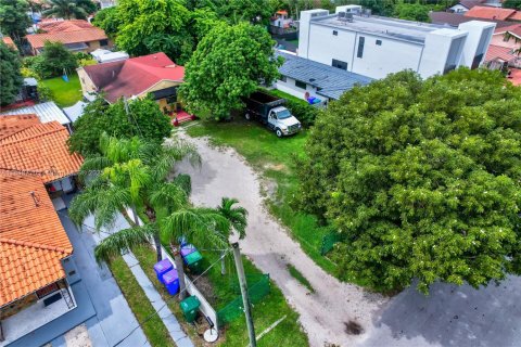 Casa en venta en Miami, Florida, 3 dormitorios, 143.16 m2 № 1850362 - foto 7