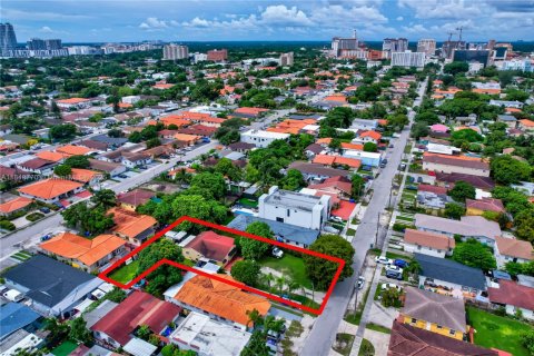 Casa en venta en Miami, Florida, 3 dormitorios, 143.16 m2 № 1850362 - foto 10