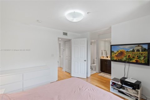 Touwnhouse à vendre à Aventura, Floride: 2 chambres, 122.26 m2 № 2088812 - photo 18