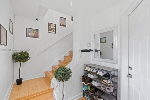 Touwnhouse à vendre à Aventura, Floride: 2 chambres, 122.26 m2 № 2088812 - photo 4