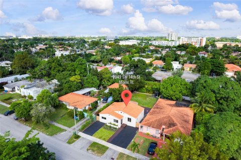 House in Miami, Florida 3 bedrooms № 1971548 - photo 28