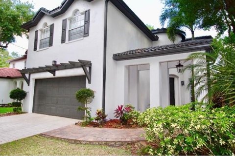 Villa ou maison à Tampa, Floride 4 chambres, 250.84 m2 № 2117249