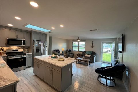 Villa ou maison à vendre à South Daytona, Floride: 2 chambres, 124.3 m2 № 1853771 - photo 4