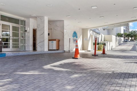 Copropriété à vendre à Hollywood, Floride: 1 chambre, 84.08 m2 № 2039095 - photo 7