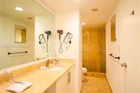 Copropriété à vendre à Hollywood, Floride: 1 chambre, 84.08 m2 № 2039095 - photo 15