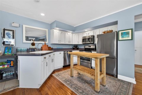 Copropriété à vendre à Saint Pete Beach, Floride: 2 chambres, 90.58 m2 № 2373588 - photo 10