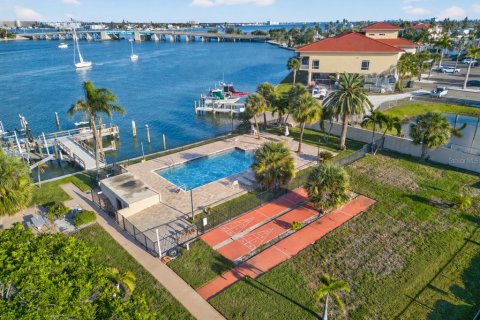 Copropriété à vendre à Saint Pete Beach, Floride: 2 chambres, 90.58 m2 № 2373588 - photo 22