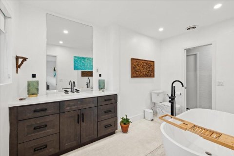House in Fort Lauderdale, Florida 2 bedrooms, 164.34 sq.m. № 2083362 - photo 21