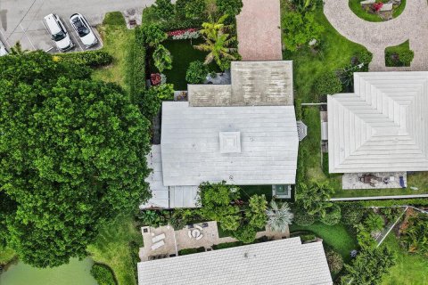 House in Fort Lauderdale, Florida 2 bedrooms, 164.34 sq.m. № 2083362 - photo 29