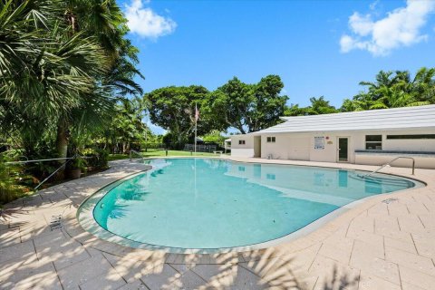 House in Fort Lauderdale, Florida 2 bedrooms, 164.34 sq.m. № 2083362 - photo 30