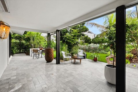 House in Fort Lauderdale, Florida 2 bedrooms, 164.34 sq.m. № 2083362 - photo 4