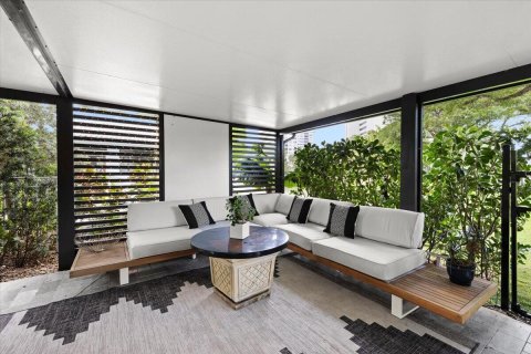 House in Fort Lauderdale, Florida 2 bedrooms, 164.34 sq.m. № 2083362 - photo 25