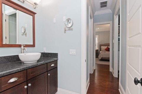 House in Tampa, Florida 5 bedrooms, 352.01 sq.m. № 1434492 - photo 29