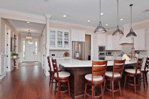 House in Tampa, Florida 5 bedrooms, 352.01 sq.m. № 1434492 - photo 17