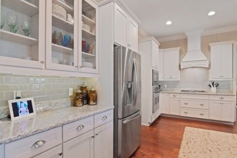 House in Tampa, Florida 5 bedrooms, 352.01 sq.m. № 1434492 - photo 15