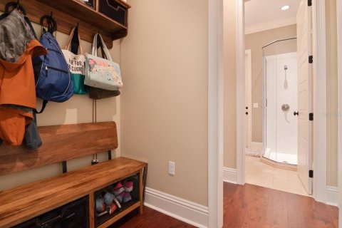 House in Tampa, Florida 5 bedrooms, 352.01 sq.m. № 1434492 - photo 19