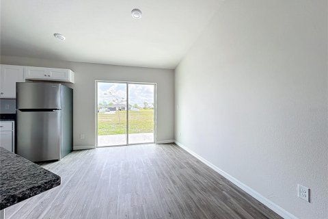 House in Cape Coral, Florida 3 bedrooms, 126.07 sq.m. № 1847480 - photo 3