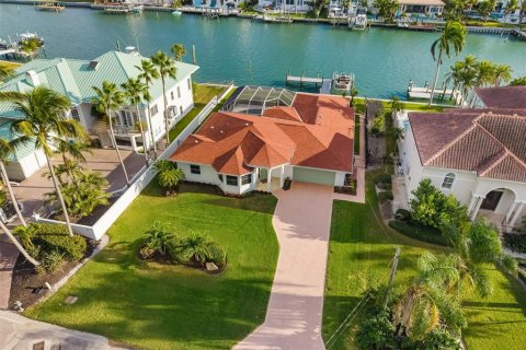 House in Sarasota, Florida 3 bedrooms, 267.09 sq.m. № 2118898
