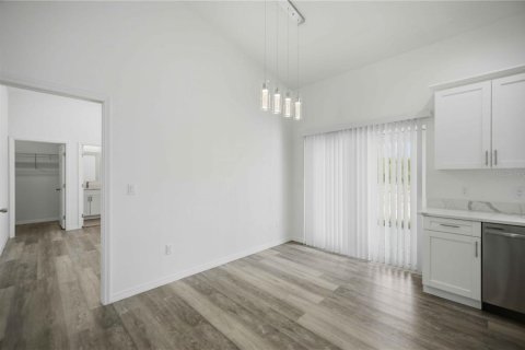 Снять в аренду виллу или дом в Окала, Флорида 9 комнат, 132.85м2, № 2207930 - фото 15