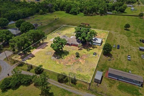 House in Plant City, Florida 3 bedrooms, 176.98 sq.m. № 2119265 - photo 10