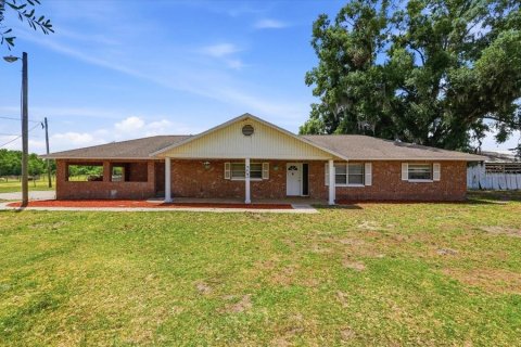 House in Plant City, Florida 3 bedrooms, 176.98 sq.m. № 2119265 - photo 24