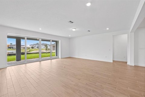 Villa ou maison à vendre à Zephyrhills, Floride: 5 chambres, 379.32 m2 № 1914103 - photo 6