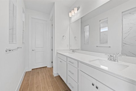 Villa ou maison à vendre à Zephyrhills, Floride: 5 chambres, 379.32 m2 № 1914103 - photo 11