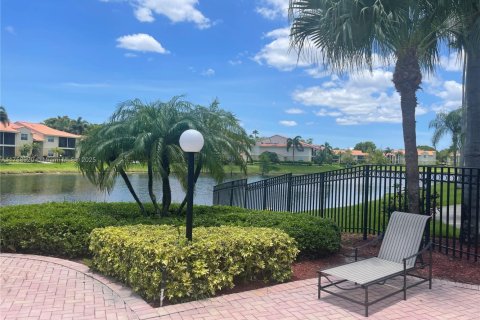 Copropriété à vendre à Pompano Beach, Floride: 2 chambres, 83.89 m2 № 1985330 - photo 26