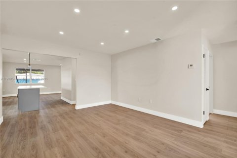 Casa en venta en Homestead, Florida, 3 dormitorios, 139.82 m2 № 1974161 - foto 5