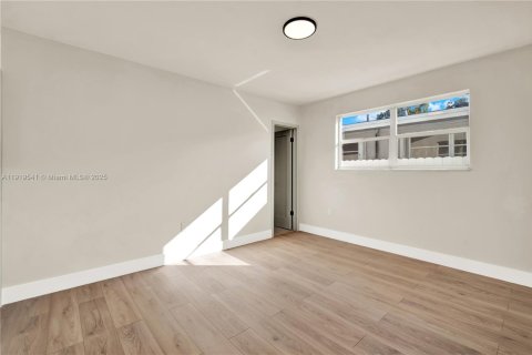 Casa en venta en Homestead, Florida, 3 dormitorios, 139.82 m2 № 1974161 - foto 19